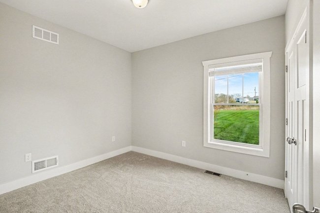 EASTON BEDROOM3